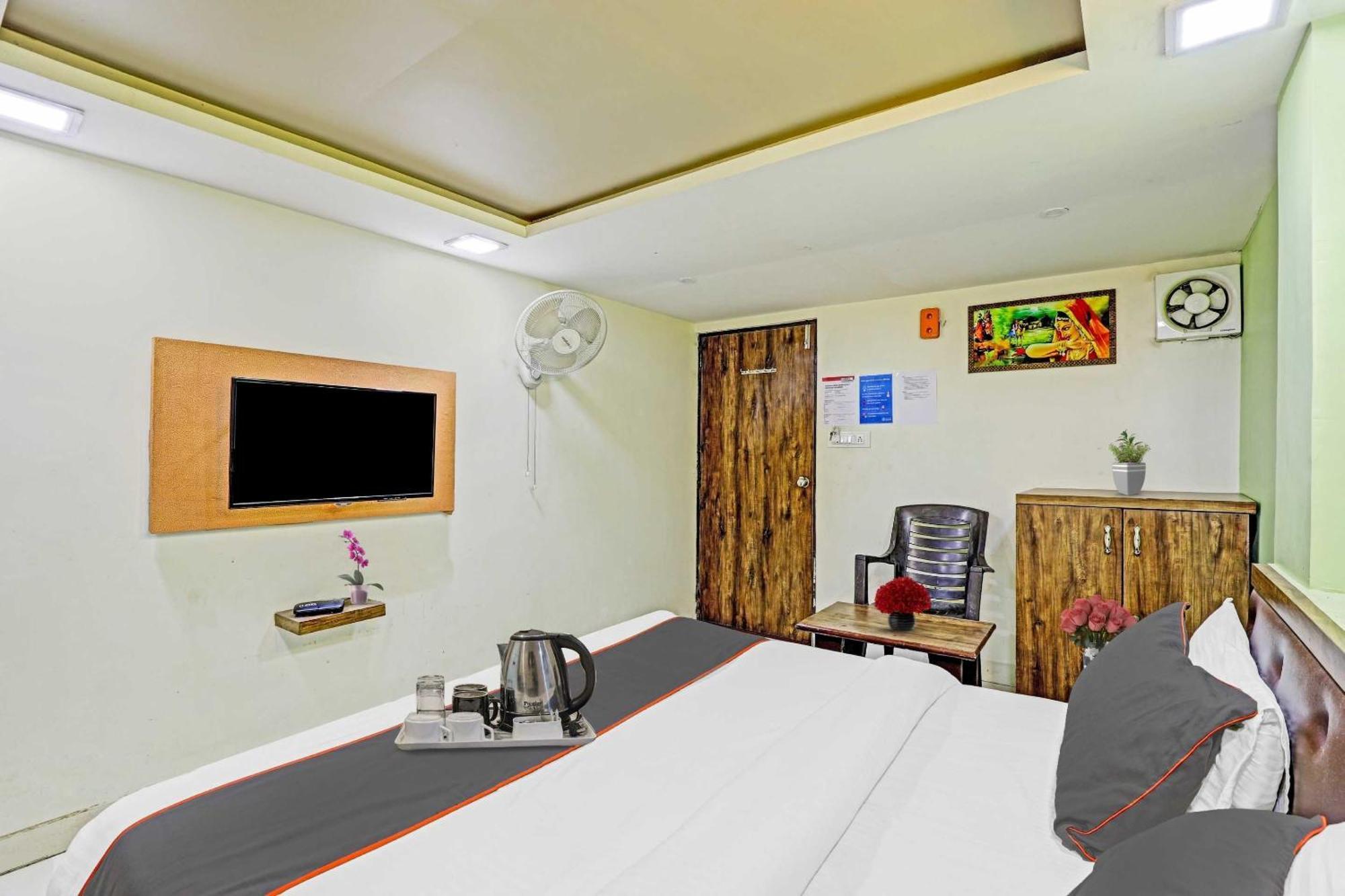 Hotel O Royal Αχμπανταμπάντ Εξωτερικό φωτογραφία